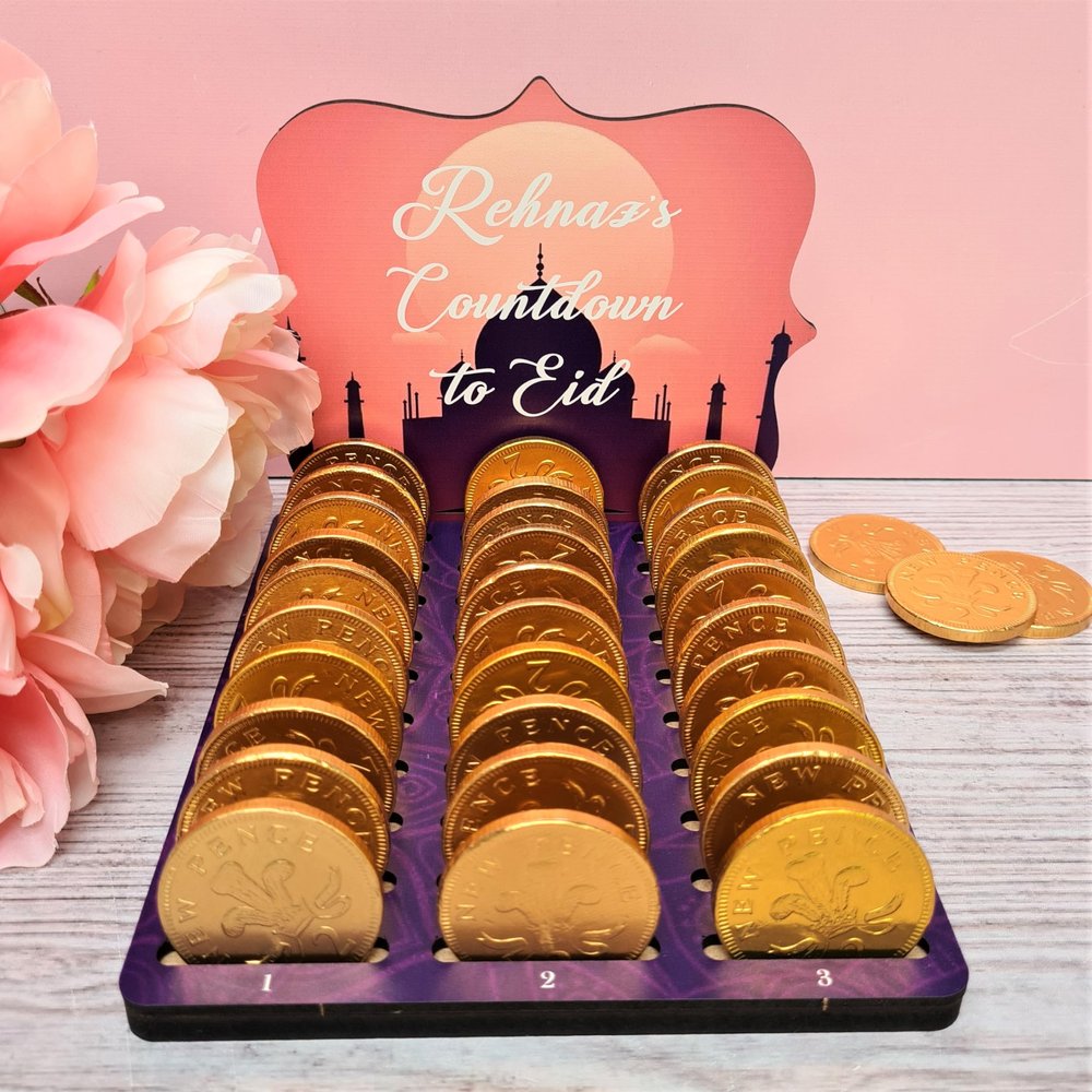 Personalised Chocolate Coin Eid Countdown Calendar, Fancy Plaque Design, Suitable for Various Coin Brands, Ideal Ramadan Gift, Size 130mm x 145mm x 140mm (Eid Pink and Purple)
