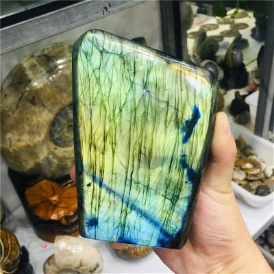 BIANMTSW Home Collections Minerals Stones 200-2.2 kg Natural Crystal Moonstone raw geman Ornament Polished Quartz Labradorite handicrafts Decorate Stone Crystal Stones Decoration (Color : 500-590g)