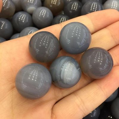 UYCUODLUY 5pcs Natural Balls ChakraMeditation Quartz Crystal Gems Lucky Balls Suitable for Home Natural Stones (Color : Grey)