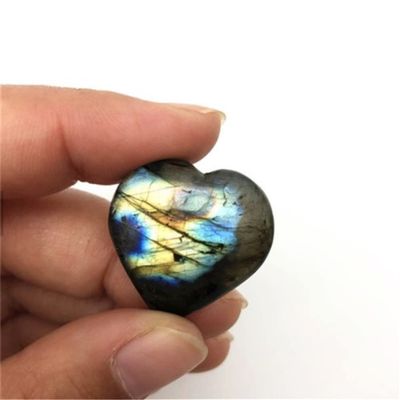IDGTTLDF natural luster Crystal Natural Crystal Colorful Labradorite Hand-Carved Heart Stone for Home Decoration (Color : Around20-30mm, Size : 1pcs)
