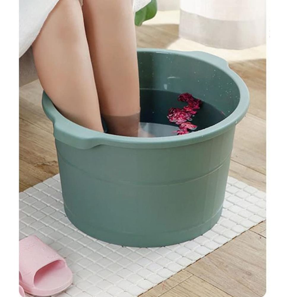 1pc Plastic Bucket Foot Tub Bath Bucket Bathroom Foot Wash Basin Laundry Buckets Portable Water Container Bathroom Accessory (Green) lofty ambition Beauty Comes