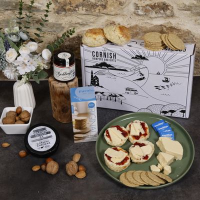 Cornish Hampers & Gifts 4 Person Cheese Cream Tea - Cornish Cheese & Chive Scones x4, Cheddar Wax Wheel, Chilli Jam & Butter.