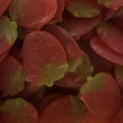 TAOS Giant Strawberries Vegan Gummy Pick & Mix Sweets Kingsway 500g (Strawberry)