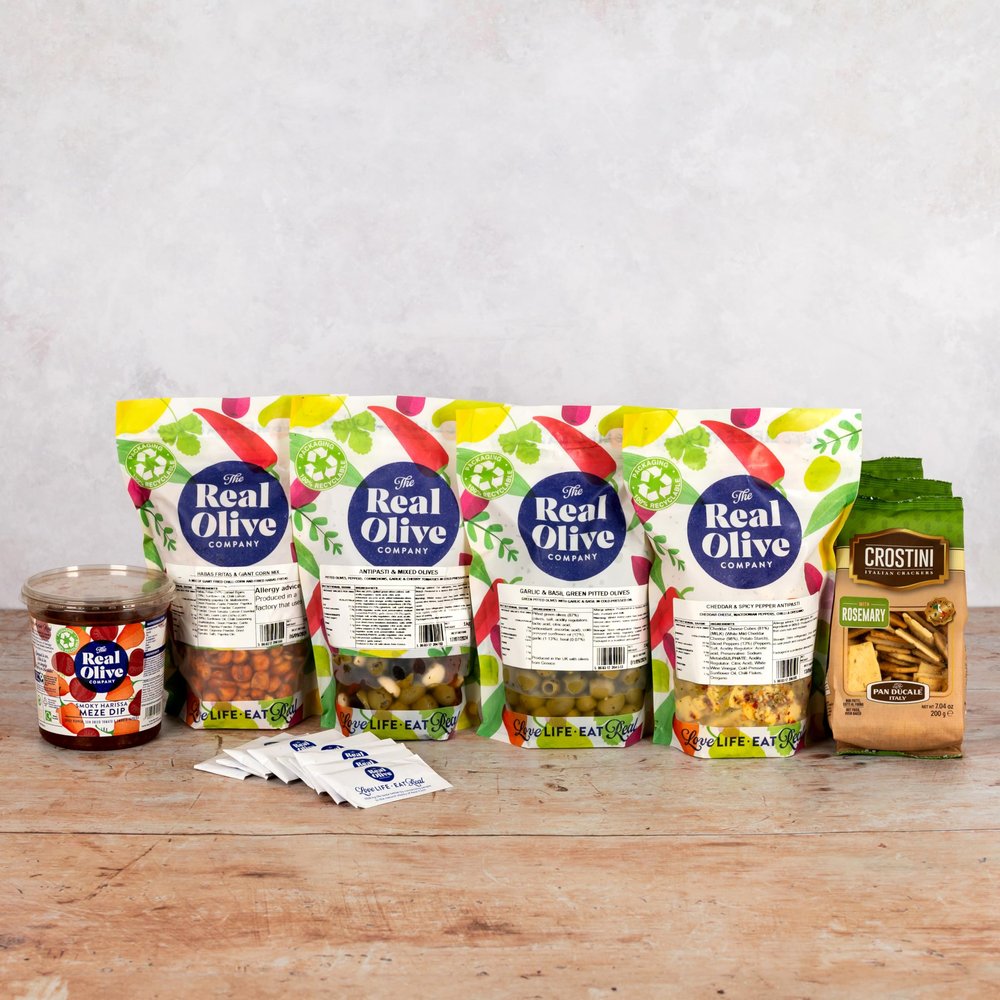 Real Olive Co Tapas Party Food Bundle 5.3kg | Deli Fresh Party Platter Kit | Ready to Serve 20-30 people | Antipasti | Spanish Tapas Selection for Drinks Party, Family Gathering, Entertaining