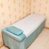 100 Massage Bed Sheets Pads Protector SPA Table Sheet Disposable Beauty Cover Salon Hospital Hotel Protective Mattress Waterproof Non WOOVEN Hygiene Tatoo Oil Proof Sofa Couch view 3