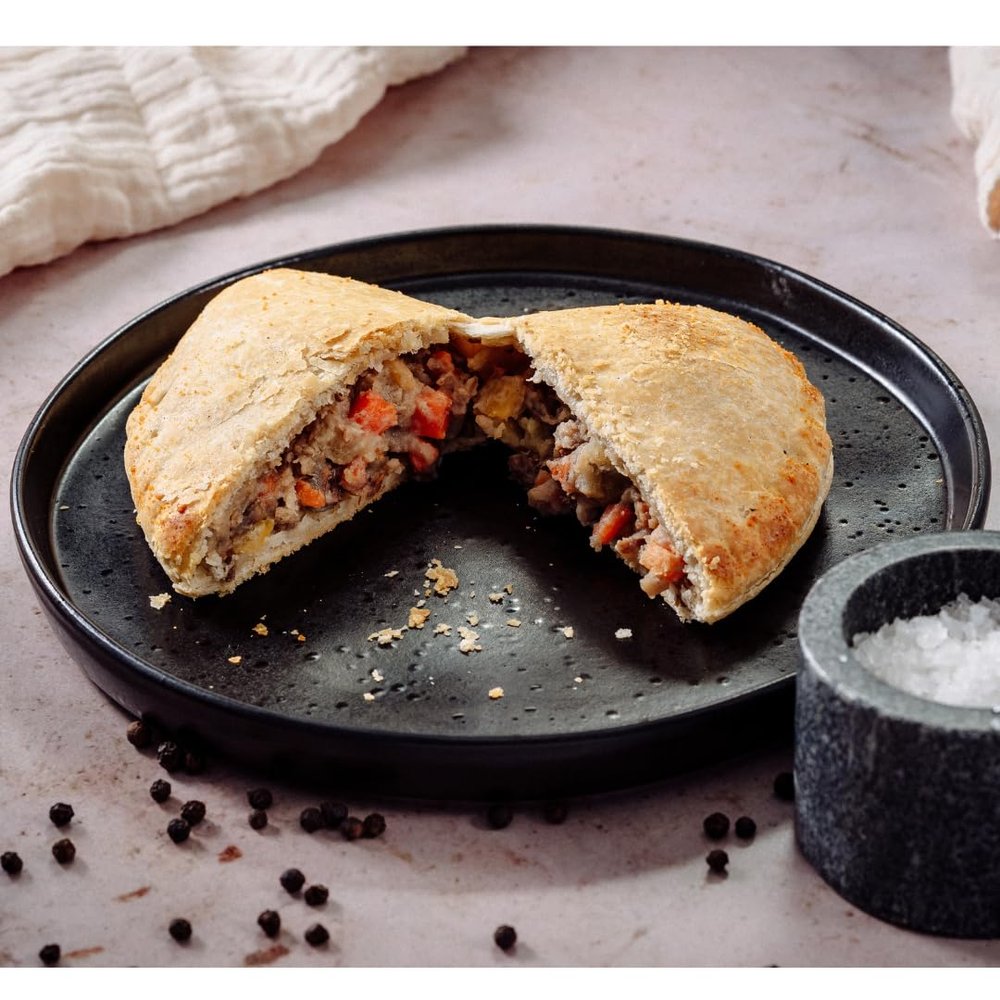 Wilfreds Traditional Meat and Vegetable Pasties  Golden Pastry Shell Filled with Juicy Meat and Vegetable Filling  5 Pack Delivered to Your Door