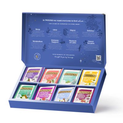 Twinings Christmas Festive Favourites Premium Tea Selection | Ideal Secret Santa Christmas Gifts Idea For Women & Men |40 Tea Bags |8 flavours of Green Tea & Herbal Infusions