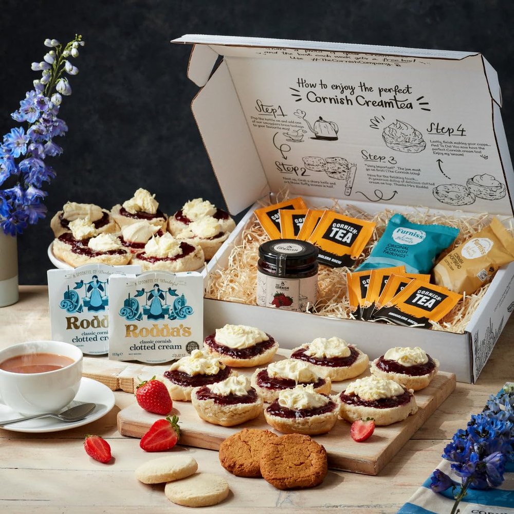The Cream Tea Hamper for 6-8 People
