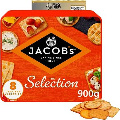 Jacob's The Selection 8 Cracker Varieties 900g | Perfect for Sharing On the go Snacks | 8 Different Selection of Delicious Crackers and Biscuits