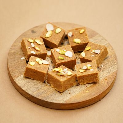 Ghasitaram Gifts Jaiccha Sugarfree Besan barfi 800 GMS|Gift for Diwali,Holi,Valentine,Birthday,Anniversary,Gift for Her,Him,Mothers Day,Fathers Day|