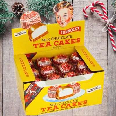 Tunnock's Tea Cakes - 36-Pack of Classic Scottish Milk Chocolate-Coated Marshmallow Treats with Crunchy Biscuit Base, Perfect for Christmas, Snacking, and Gifting - 24g Each
