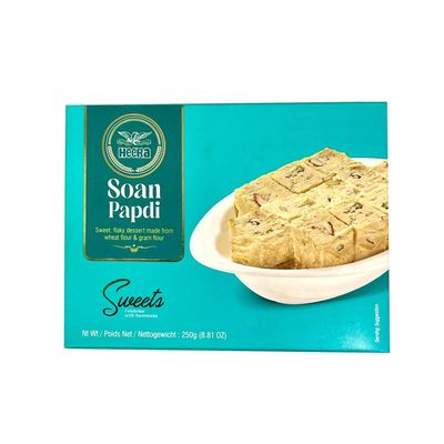 Heera Soan Papdi 250G Sweet Flaky Dessert Made From Wheat Flour And Gram Flour Celebrate With Sweetness Suitable For Vegetarians Pack Of 1
