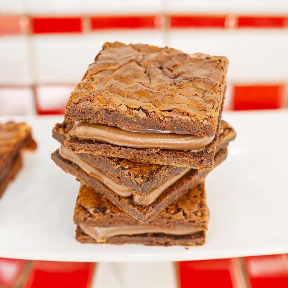 Eat Brownie - Premium Fudge & Gooey Stuffed Chocolate Brownies (Box of 6) | Best Brownies in UK | Handmade Brownie Gift | Free UK Delivery & Personalized Gift Card (Hazelnut)