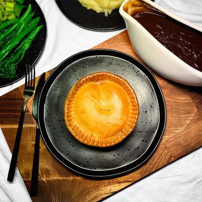 8 Meat & Potato Pies - Box of 8 Traditional Meat & Potato Pies
