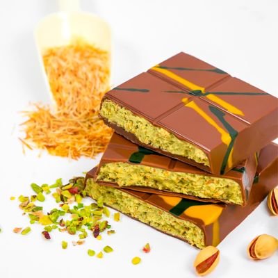 WeNatur Dubai Pistachio Style Chocolate, 200g Pistachio Dubai Chocolate Style Cream, An Elegant Gourmet Experience with Exotic and Refined Flavors, Inspired by Oriental Luxury, Hot Chocolate