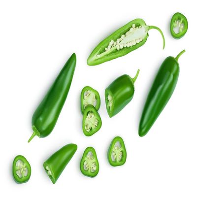 Fresh jalapeo chilli -Perfect for adding a kick of heat to your meal times! (500g)