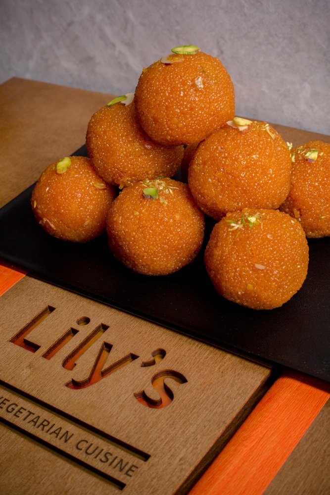 Lily's Special Motichur ladoo is one of the favorite Indian desserts to serve during festivities or as a dessert serve with multipiece 4,6,8 pieces (8)