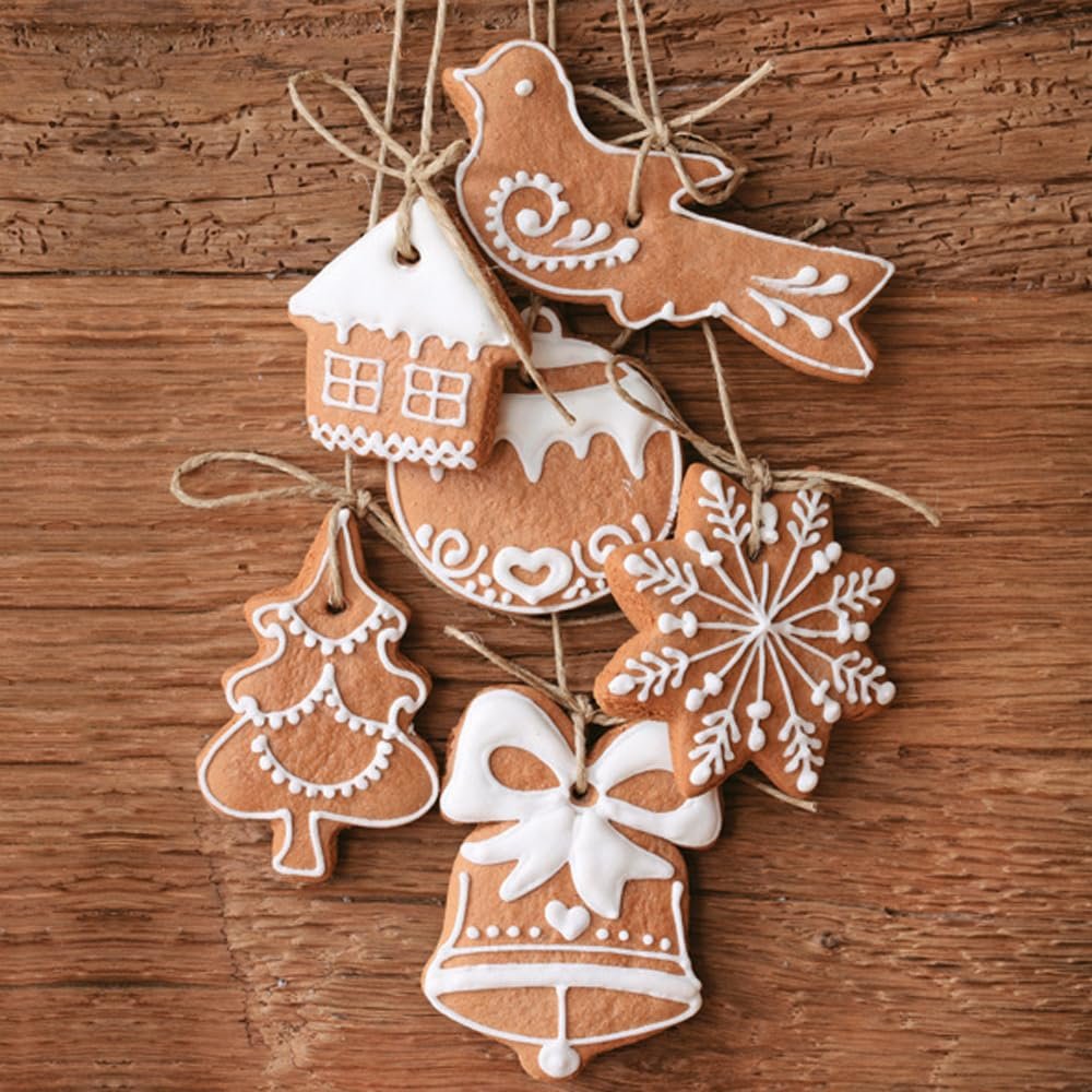 3-Ply Daisy Xmas Decoupage Tissue Paper Napkins Decorative Christmas Serviettes 33cm x 33cm - Pack of 20 (Fancy Gingerbread Cookies)