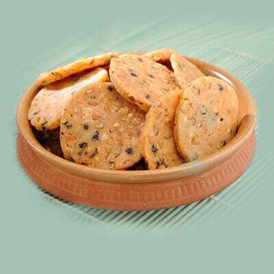 Suswaad Thattai (Nippattu), Crunchy South Indian Snack, Perfect for Tea Time, Deliciously Spicy & Savory - 200gm (Pack of 5)