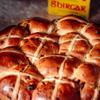 Wilfreds Luxury Hot Cross Buns 12 Pack Tear & Share Easter Bakery Treat, Freshly Baked with Warming Spices & Fruit, Vegetarian Friendly, Ideal for Easter Celebrations, Gifting & Sharing view 4