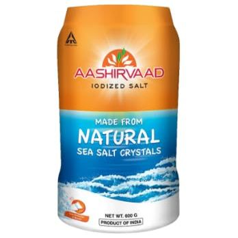 Aashirvaad Canister Salt 600g Iodized Salt Natural Sea Salt Right Amount of Iodine Solar Evaporated (Pack of 1)