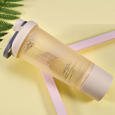Hapivida Shaker Bottle, 600ml Plastic Transparent Protein Shaker Bottle Portable Mixing Cup for Sports Gym Supplement Drinks Milkshakes (600ml)