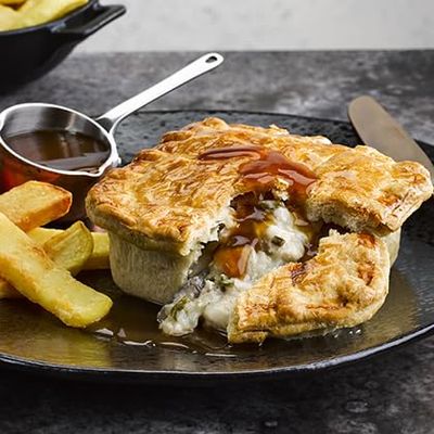 Premium Selection British Chicken Mushroom & Leek Pie 12 x 300g
