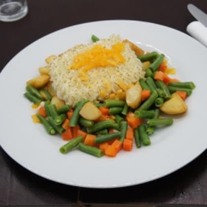 Simply Worldfoods Cottage Pie & Vegetables - Product Discounted Due to Limit on Shelf Life 12 x 380g