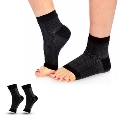 Bargain Wells 1 Pair Ankle Support Compression Socks Foot & Ankle Brace Sleeve for Joint Stability & Swelling Nylon/Spandex Small/Medium or Large/XL (Black, Small/Medium UK 2 - 6)