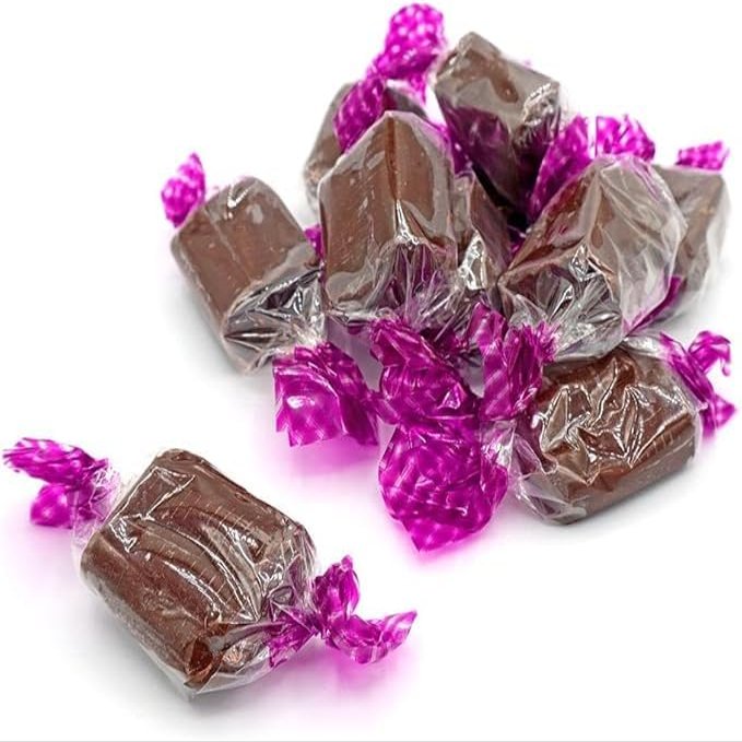 Bristows of Devon Handmade Chocolate Fudge - Traditional Creamy Fudge, Individually Wrapped, Soft & Sweet, Ideal for Gifting, Parties, and Special Occasions (500 grams)
