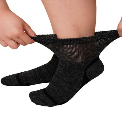 ZFSOCK Diabetic Socks for Women and Men: Bamboo Soft Top Wide Socks with Seamless Toe - Non Elasticated Loose Fitting for Swollen Feet Edema Pregnant Elderly Size 9-11 1 Pair Black