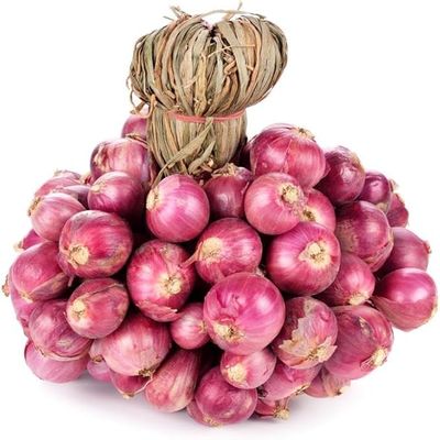 Swathi Fresh Indian Onion Bunch Crisp and Juicy Onions Perfect for Cooking, Salads, and Pickles 1Kg
