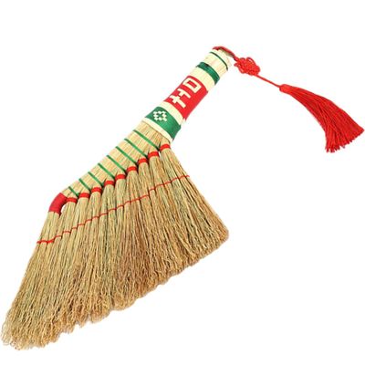 Beaupretty Straw Hand Broom with Ergonomic Handle Design, Easy to Grip Cleaning Tool for Furniture and Car, Household Cleaning Broom for Indoor and Outdoor Sweeping Random Color