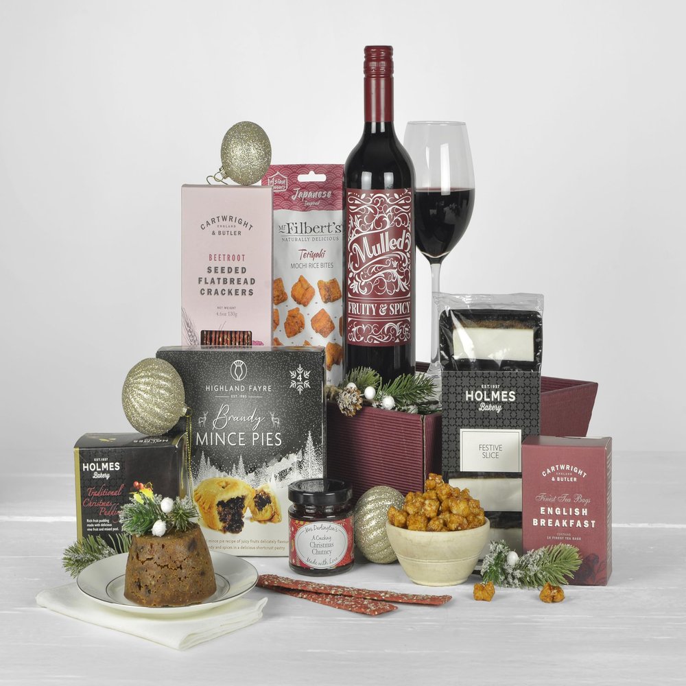 Highland Fayre Mulled Wine Christmas Hamper, 8 Items, Traditional Festive Gift Set with Wine, Tea, Pudding, Cake, Mince Pies and Savoury Snacks