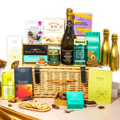 New Baby Hamper for Mum, Luxury Wicker Sharing Family Hamper with Truffles & Hot Chocolate Set by EDEN & CO - Plus 2 Prosecco