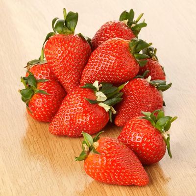 FAKHRI Strawberries 227g Fresh Berry Snack, Salad Add-On, Airsoft Outdoor Fuel & Lunchbox Fruit Boost