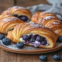 Mitram Premium Hazelnut Croissants, Box of Ready-to-Eat Pastries, Individually Wrapped, 350-400g, Contains Wheat Flour, Butter, Hazelnut Filling, Store in Cool Dry Place