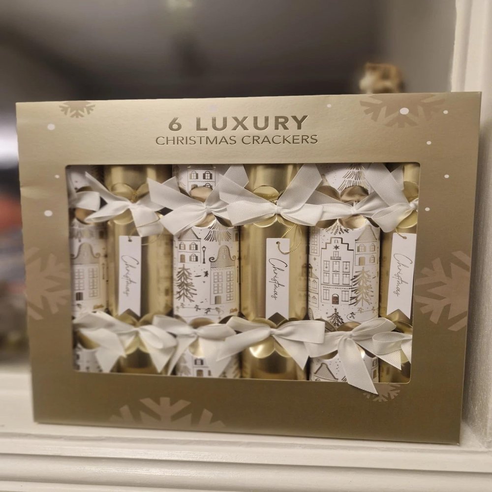 New Christmas Crackers with Bows and Festive Design A Stunning, Traditional Accent for Holiday Tablescapes and Seasonal Celebrations -G25 (Gold)