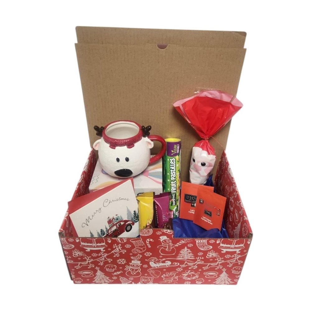 Festive Ceramic Mug Gift Hamper with Assorted Sweets, Greeting Card and Treats Box Christmas Hot Chocolate Set for Holiday Gifting, Winter Cosy Moments (Style 2)