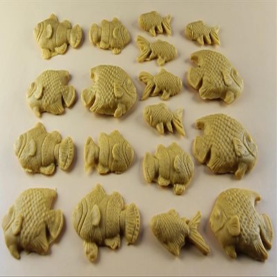 18 x Edible 3D 40mm Fish Set, icing toppers, cake cupcakes decorations T073 (Honey Gold)
