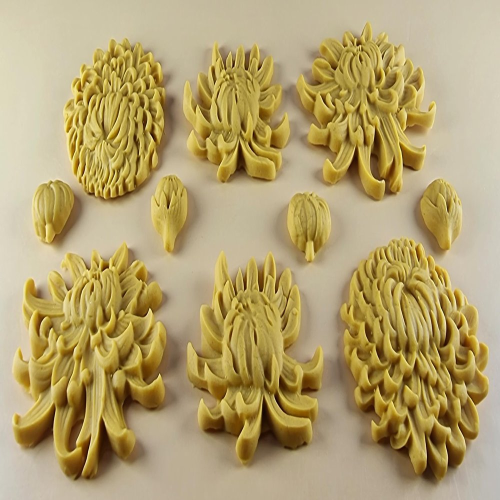 10 x Edible 3D 50mm Chrysanthemum Flower Set icing toppers, cake cupcakes T111 (Honey Gold)