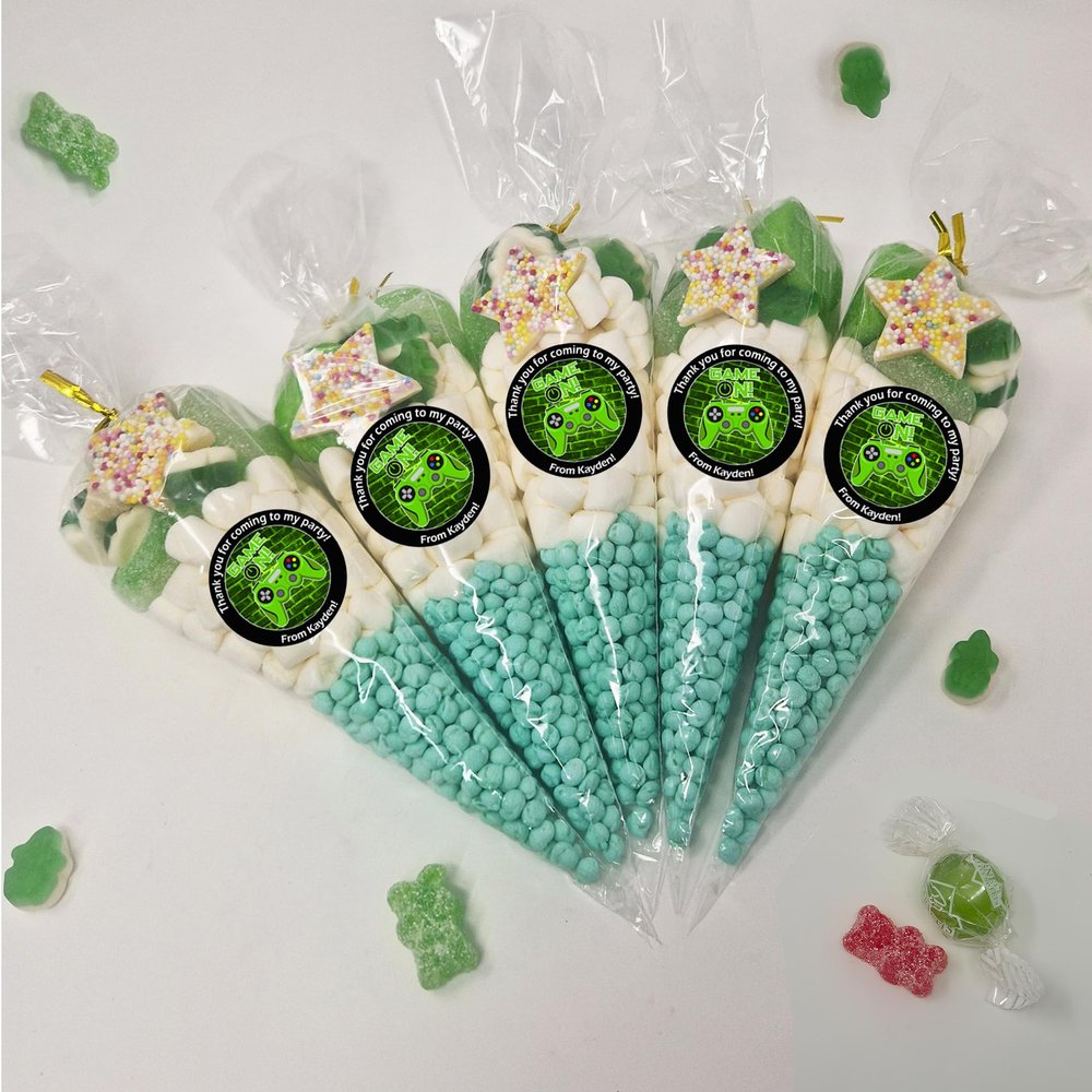 Personalised Stickers |Pre-filled Sweet Cones | Party Favours | Party Bags Gifts | Filled | Unfilled | Sticker | 15 Green Gaming Filled Cones - Green Sweet