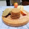 Seeded Oatcakes, 250g, Suitable for Vegetarians and Vegans view 3