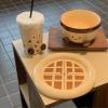 Ceramic underglaze color hand-painted waffle plates are exquisite and practical for home use-waffles view 3