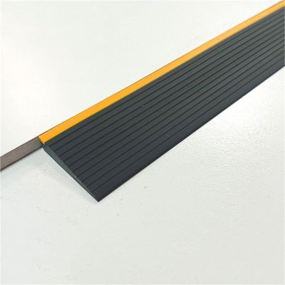 1-1.5cm Height Threshold Ramps for Doorways Self-Adhesive Rubber Wheelchair Ramp, for Doorways, Curb, Bathroom(Black+Yellow,5m-1cm rise)