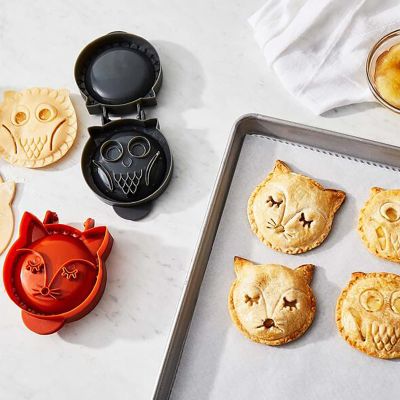 Baking Cooking and Owl Handle Fruit Pie Pie Mould Christmas Baking Kit (A, One Size)