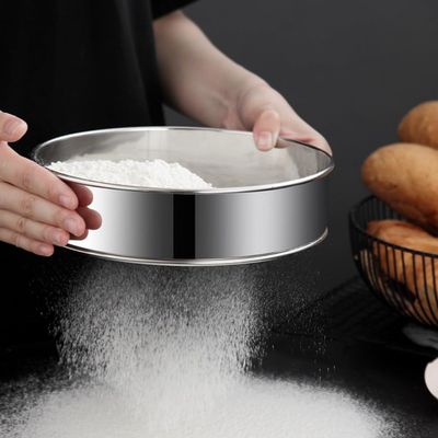 Fine Mesh Flour Sifter Stainless Steel Powdered Sugar Strainer Professional Baking Sieve for Dry Ingredients Rust Proof Kitchen Sifting Tool -