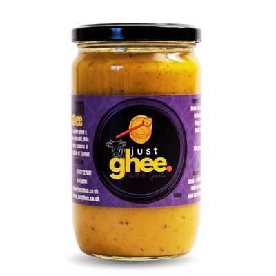Just Ghee Chilli Garlic Ghee | Grass Fed Cow Ghee Infused with Roasted Garlic & Red Chilli Flakes | High Smoke Point Cooking Fat | Handcrafted in UK | 600g