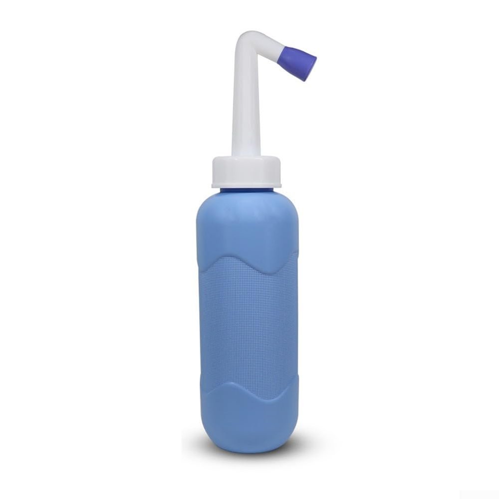 500Ml Portable Flushing Bottle - With Angled Nozzle - Suitable for Perineal Irrigation, Postpartum Recovery, Hemorrhoid Relief Spray, Feminine