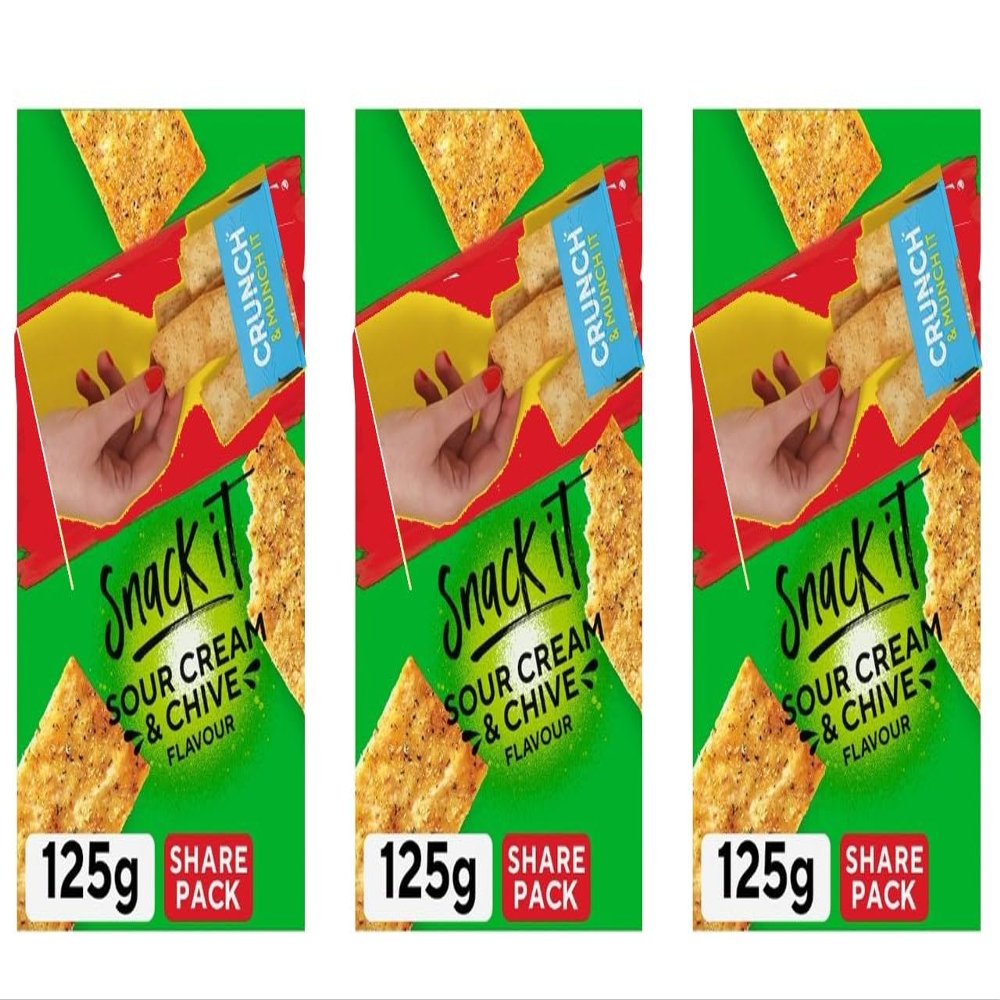 Snack It Sour Cream & Chive Flavour Flatbread Snacks, Share Pack of 3, Enjoy the tangy and creamy taste of sour cream & chive in every satisfying bite.